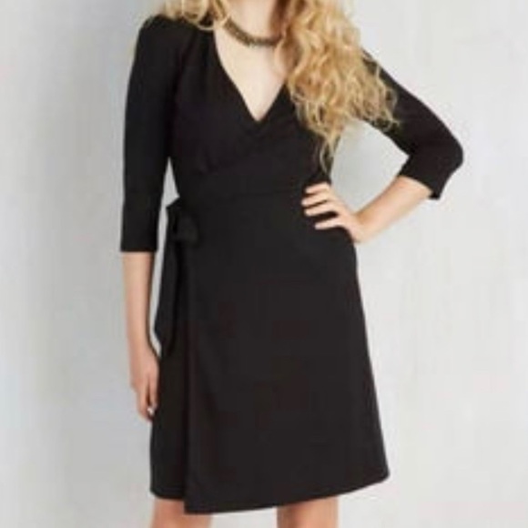 ModCloth Jersey Knit Wrap Dress - Picture 2 of 12